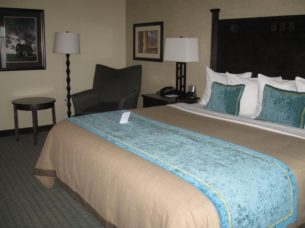 Little Missouri Inn & Suites New Town Номер фото