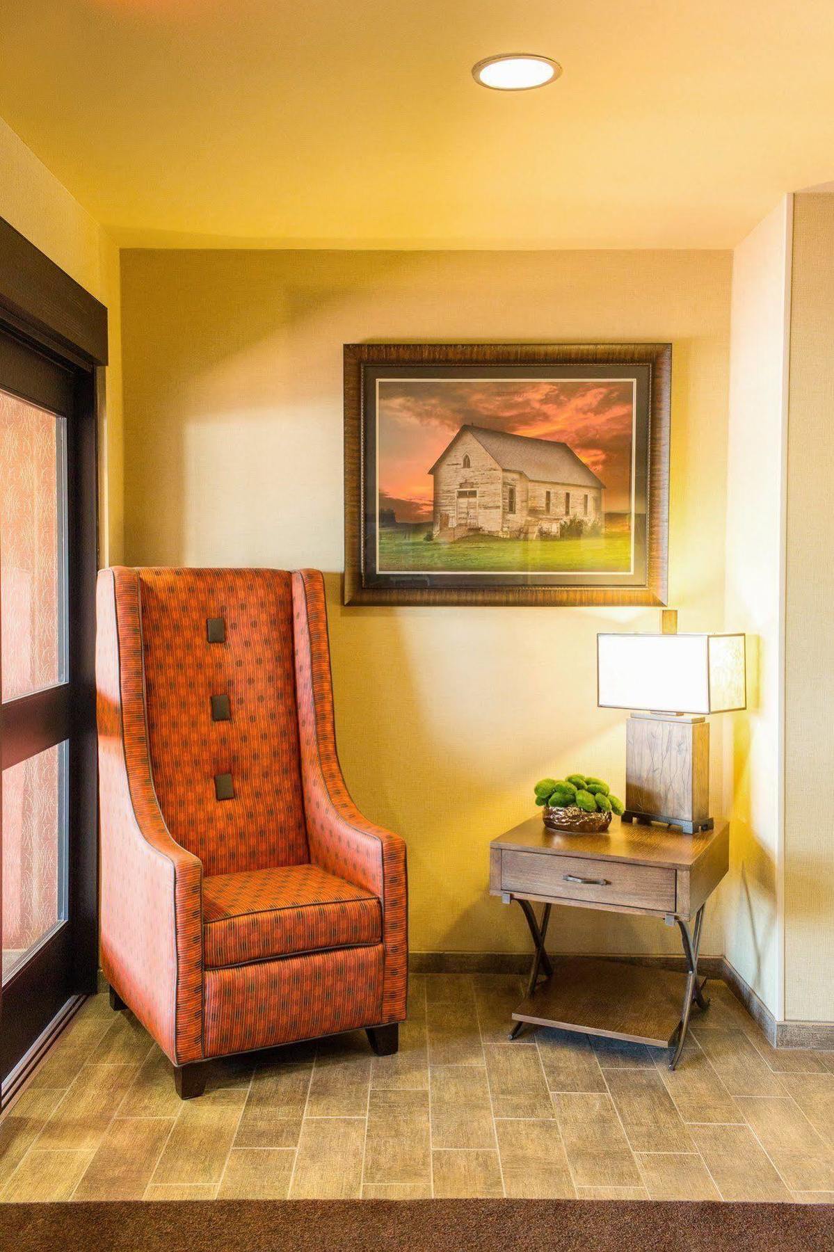 Little Missouri Inn & Suites New Town Экстерьер фото
