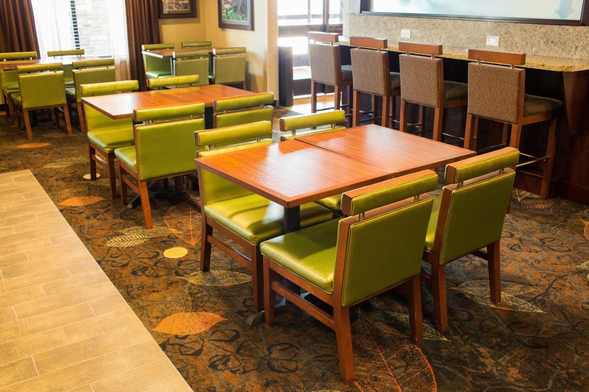 Little Missouri Inn & Suites New Town Экстерьер фото